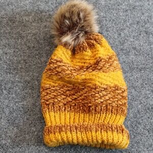 Womens Winter Knit Beanie Hat w/ Faux Fur Pom Pom‎ - Yellow and Brown